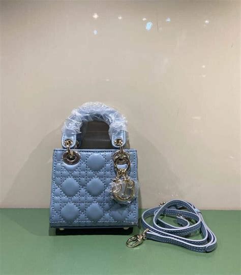 bolsa lady dior azul|Lady Dior precio.